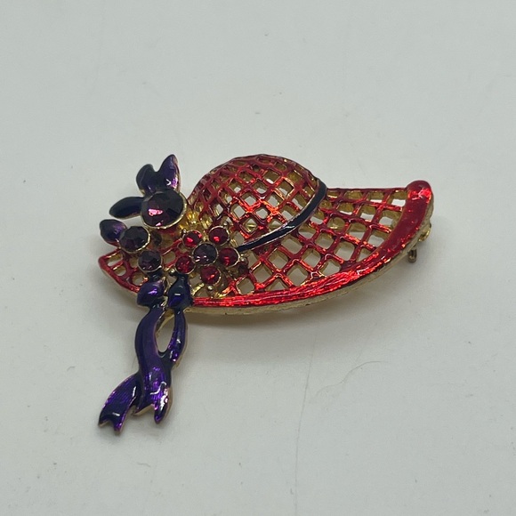 Red hat society vintage brooch bundle